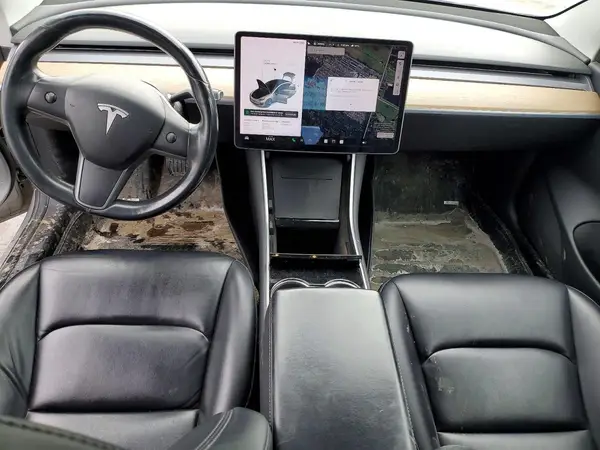 5YJ3E1EB8JF106973 2018 TESLA MODEL 3 - Image 8