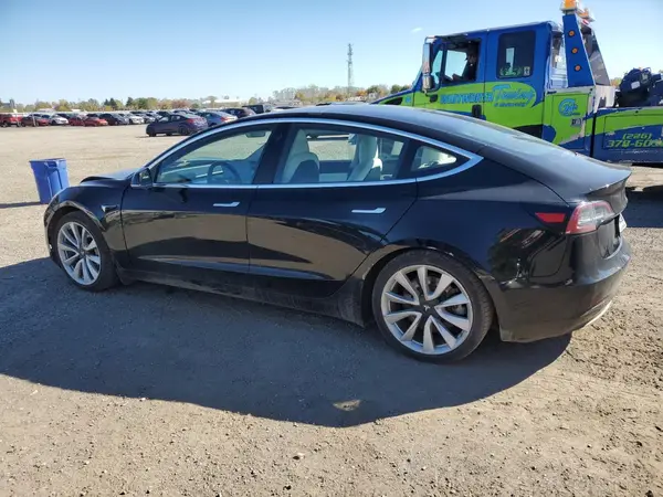 5YJ3E1EB8JF110358 2018 TESLA MODEL 3 - Image 2