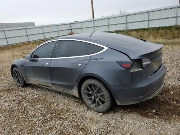 5YJ3E1EB8JF112322 2018 TESLA MODEL 3 - Image 2