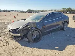 5YJ3E1EB8JF112403 2018 TESLA MODEL 3