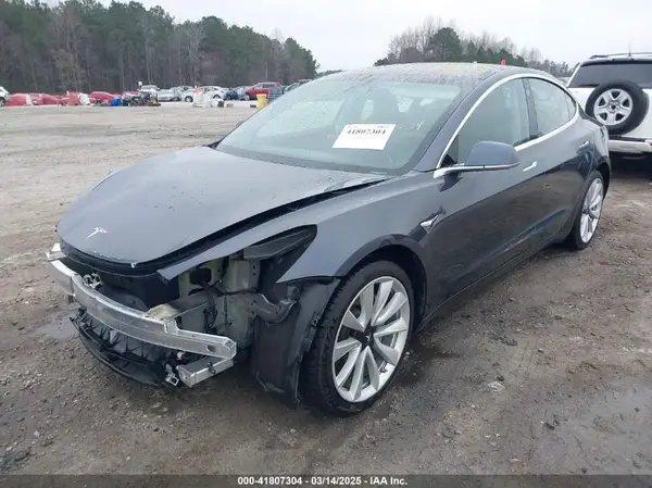 5YJ3E1EB8JF116645 2018 TESLA MODEL 3 - Image 2