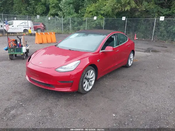 5YJ3E1EB8JF117374 2018 TESLA MODEL 3 - Image 2