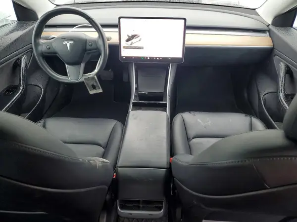 5YJ3E1EB8JF117617 2018 TESLA MODEL 3 - Image 8