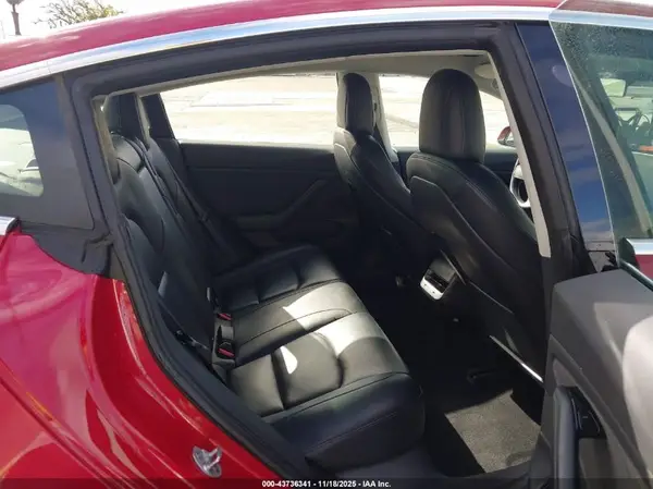 5YJ3E1EB8JF120016 2018 TESLA MODEL 3 - Image 8