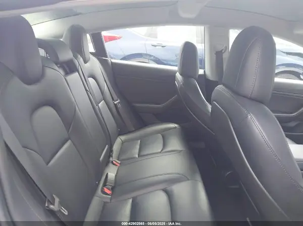 5YJ3E1EB8JF120162 2018 TESLA MODEL 3 - Image 8