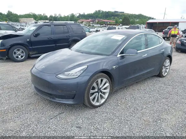 5YJ3E1EB8JF121148 2018 TESLA MODEL 3 - Image 2