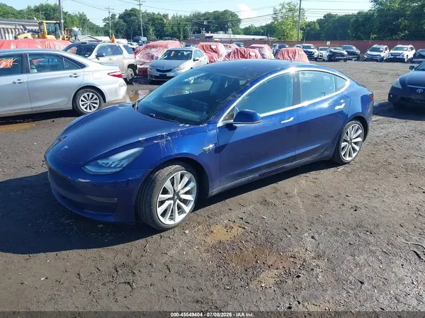 5YJ3E1EB8JF121814 2018 TESLA MODEL 3 - Image 2