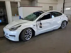 5YJ3E1EB8JF121988 2018 TESLA MODEL 3