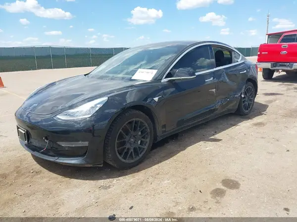 5YJ3E1EB8JF127192 2018 TESLA MODEL 3 - Image 2
