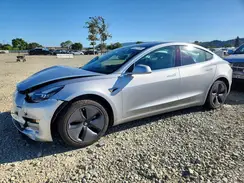 5YJ3E1EB8JF127645 2018 TESLA MODEL 3