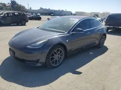 5YJ3E1EB8JF130500 2018 TESLA MODEL 3