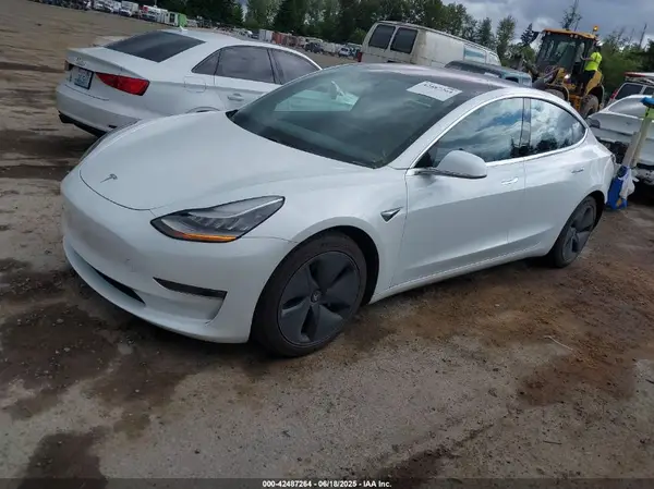 5YJ3E1EB8JF131405 2018 TESLA MODEL 3 - Image 2