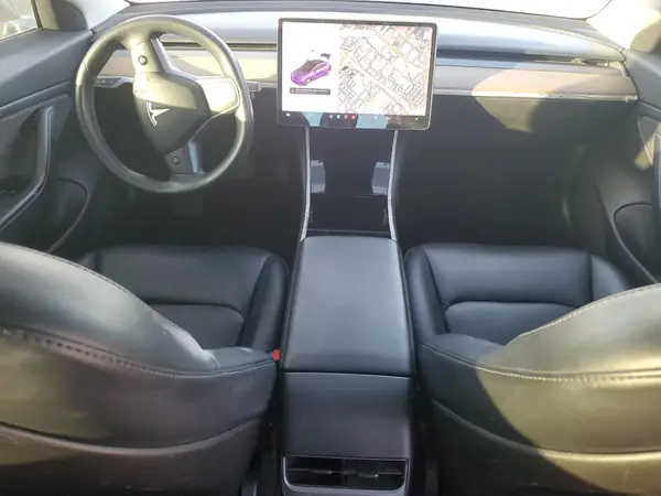 5YJ3E1EB8JF132683 2018 TESLA MODEL 3 - Image 8