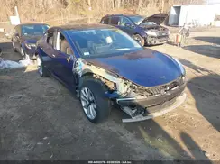 5YJ3E1EB8JF133736 2018 TESLA MODEL 3