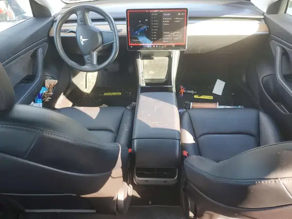 5YJ3E1EB8JF133879 2018 TESLA MODEL 3 - Image 8