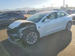 5YJ3E1EB8JF135471 2018 TESLA MODEL 3