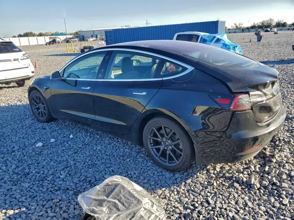 5YJ3E1EB8JF144350 2018 TESLA MODEL 3 - Image 2