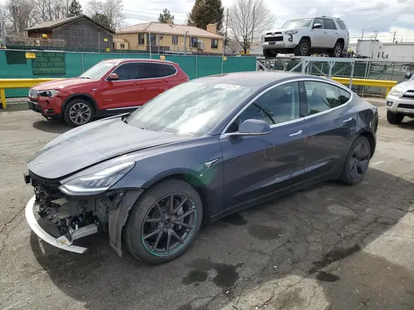 5YJ3E1EB8JF144641 2018 TESLA MODEL 3 - Image 1