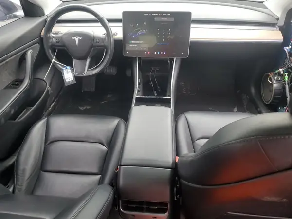5YJ3E1EB8JF151010 2018 TESLA MODEL 3 - Image 8