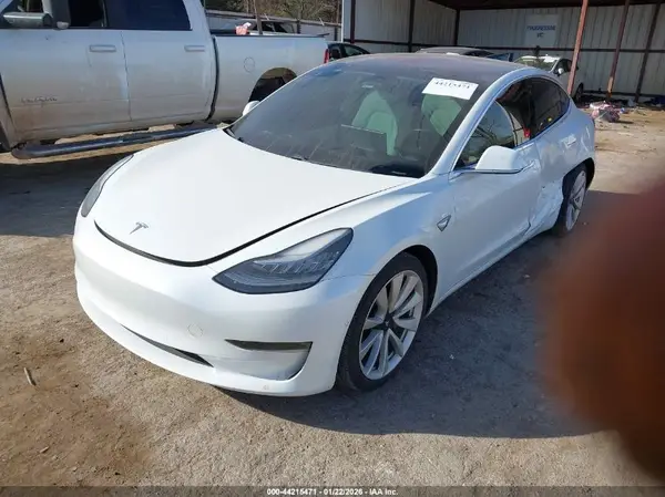 5YJ3E1EB8JF151315 2018 TESLA MODEL 3 - Image 2