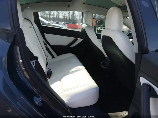 5YJ3E1EB8JF169815 2018 TESLA MODEL 3 - Image 8