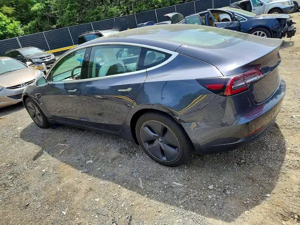 5YJ3E1EB8JF170205 2018 TESLA MODEL 3 - Image 2