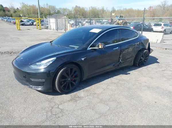 5YJ3E1EB8JF180958 2018 TESLA MODEL 3 - Image 2