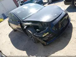5YJ3E1EB8JF181236 2018 TESLA MODEL 3
