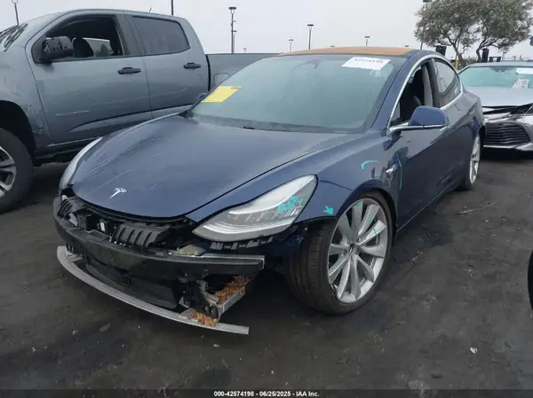 5YJ3E1EB8JF185528 2018 TESLA MODEL 3 - Image 2