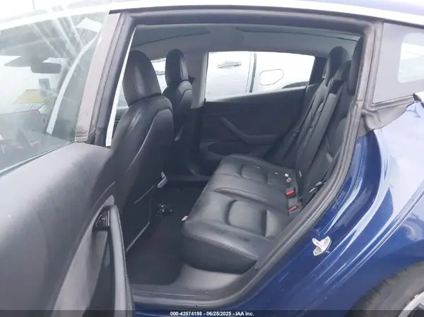 5YJ3E1EB8JF185528 2018 TESLA MODEL 3 - Image 8