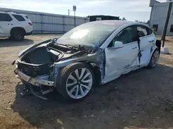 5YJ3E1EB8JF185884 2018 TESLA MODEL 3