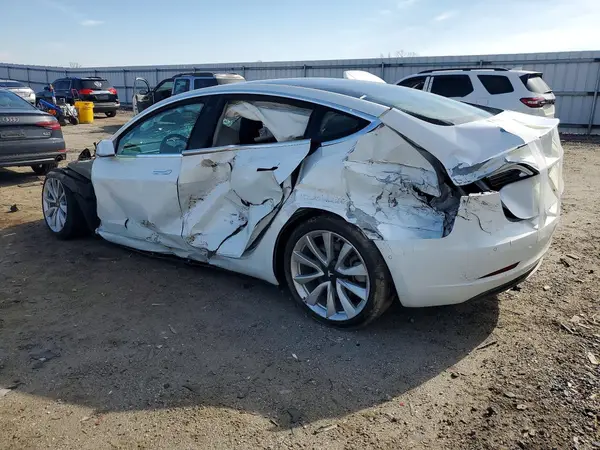 5YJ3E1EB8JF185884 2018 TESLA MODEL 3 - Image 2