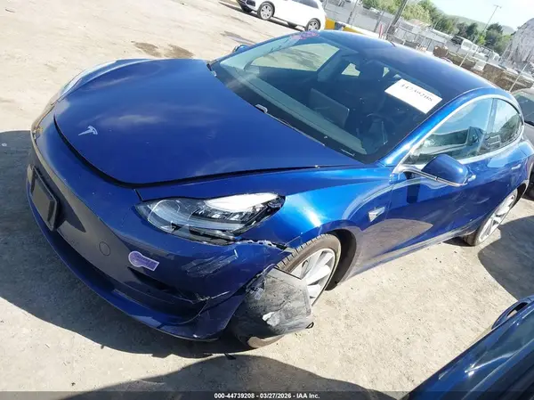 5YJ3E1EB8JF186131 2018 TESLA MODEL 3 - Image 2