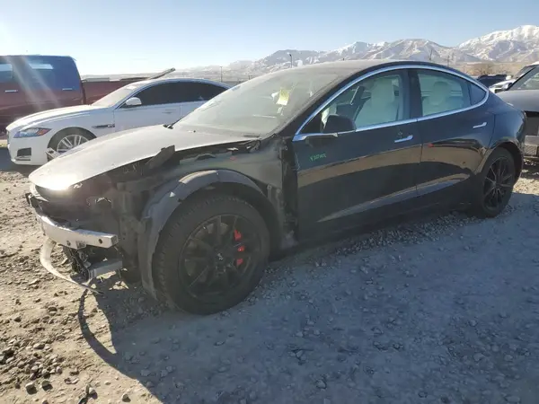 5YJ3E1EB8JF186288 2018 TESLA MODEL 3 - Image 1