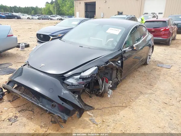 5YJ3E1EB8JF186582 2018 TESLA MODEL 3 - Image 2