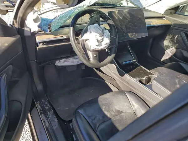 5YJ3E1EB8JF187327 2018 TESLA MODEL 3 - Image 8
