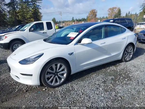 5YJ3E1EB8JF187537 2018 TESLA MODEL 3 - Image 2