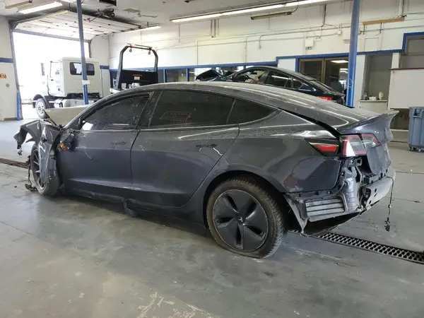 5YJ3E1EB8KF191847 2019 TESLA MODEL 3 - Image 2