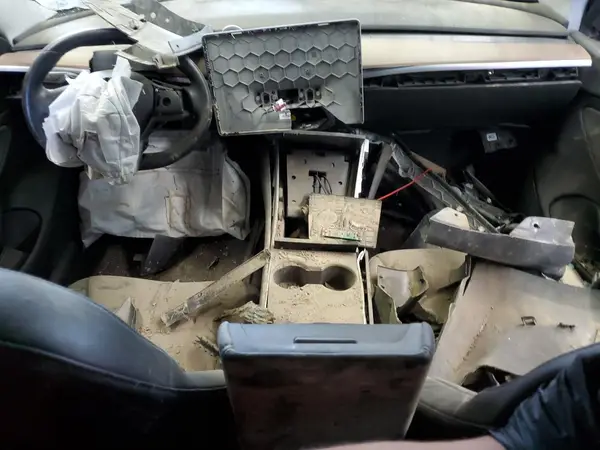 5YJ3E1EB8KF191847 2019 TESLA MODEL 3 - Image 8