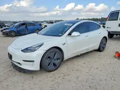 5YJ3E1EB8KF192318 2019 TESLA MODEL 3