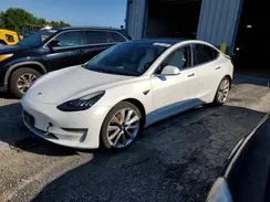 5YJ3E1EB8KF195610 2019 TESLA MODEL 3