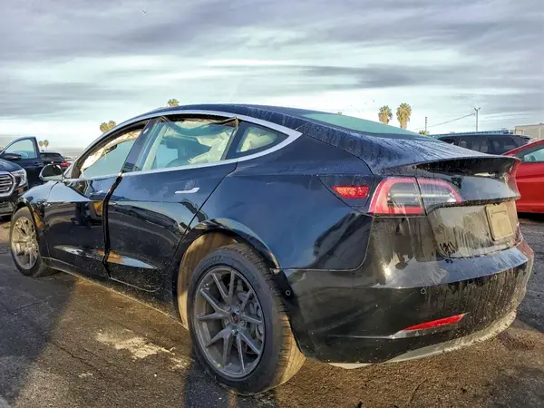 5YJ3E1EB8KF196983 2019 TESLA MODEL 3 - Image 2