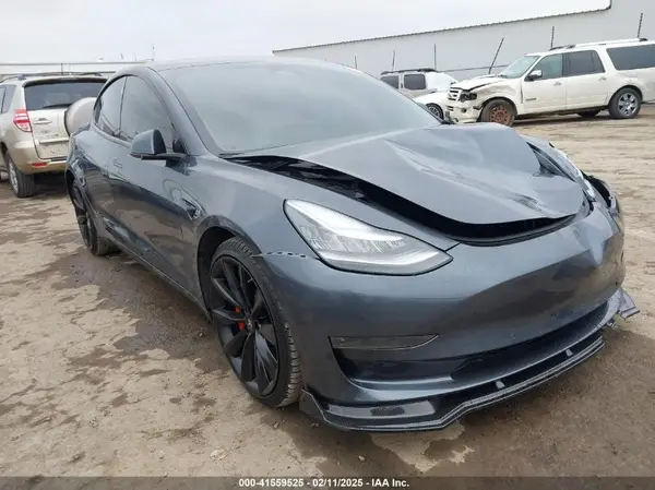 5YJ3E1EB8KF231599 2019 TESLA MODEL 3 - Image 1