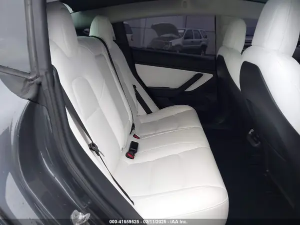 5YJ3E1EB8KF231599 2019 TESLA MODEL 3 - Image 8