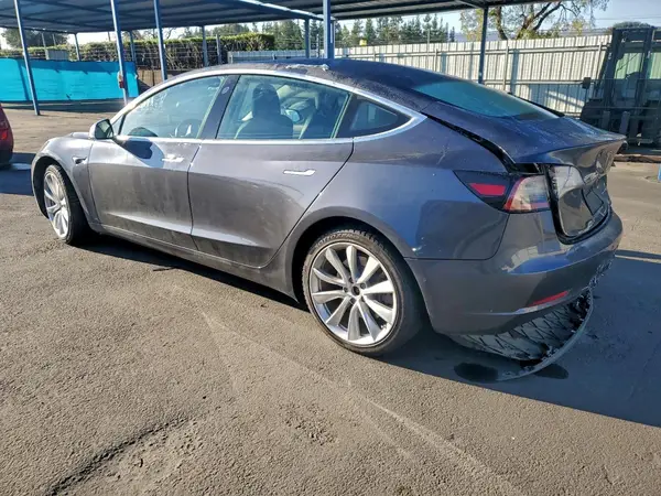 5YJ3E1EB8KF364699 2019 TESLA MODEL 3 - Image 2