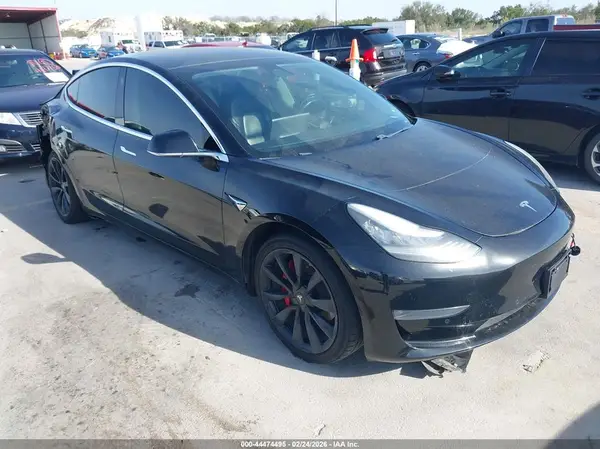 5YJ3E1EB8KF365335 2019 TESLA MODEL 3 - Image 1