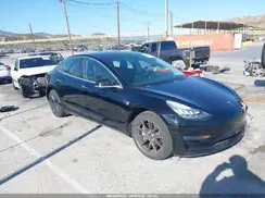 5YJ3E1EB8KF385262 2019 TESLA MODEL 3