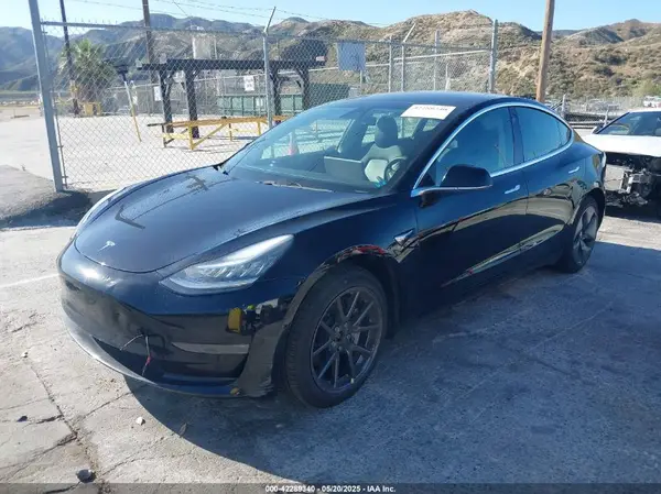 5YJ3E1EB8KF385262 2019 TESLA MODEL 3 - Image 2