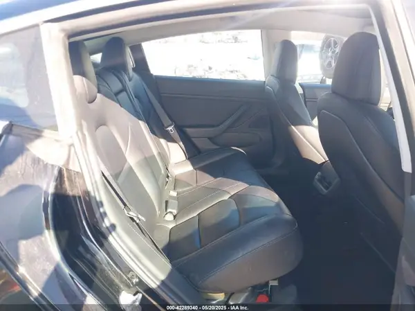 5YJ3E1EB8KF385262 2019 TESLA MODEL 3 - Image 8