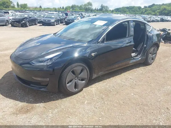 5YJ3E1EB8KF385505 2019 TESLA MODEL 3 - Image 2